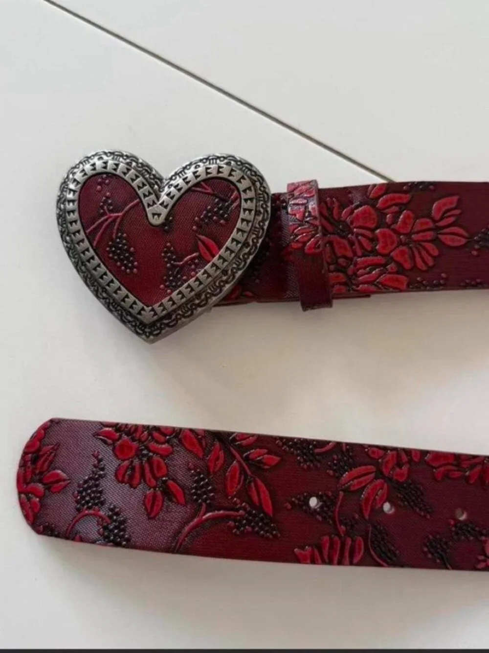 Red Heart belt with a gorgeous design